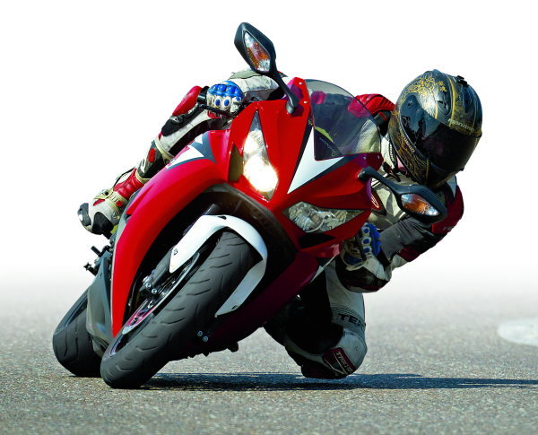         ,     .  &laquo;&raquo; Honda    &laquo; &raquo; (Total Control). ,   CBR1000RR     , , ,   .